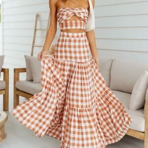 Gingham Checkered 2 pieces (Top+Skirt) in orange and White (Runaway The Label)